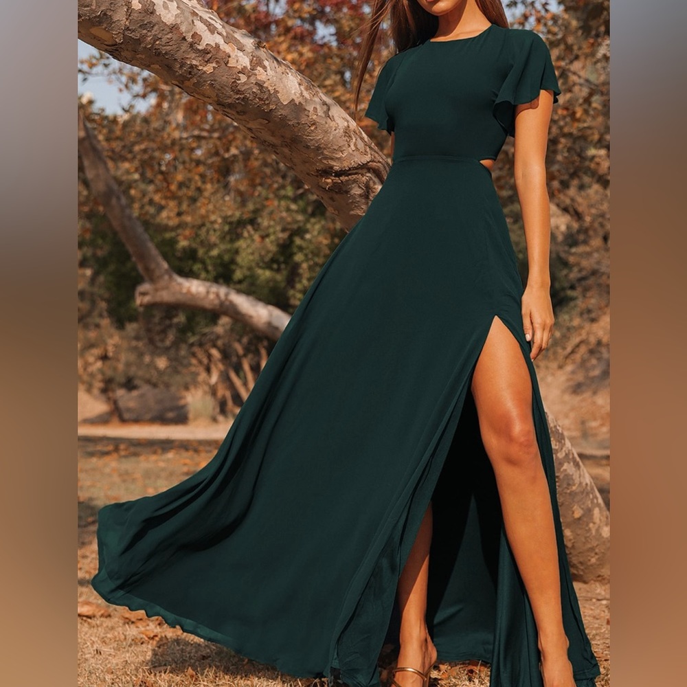 Lulu’s Emerald Green Cutout Maxi Dress